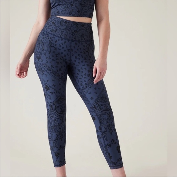 Athleta Pants - Athleta Like New Elation Textured 7/8 Tight Leggings Navy Floral Boho Size Small